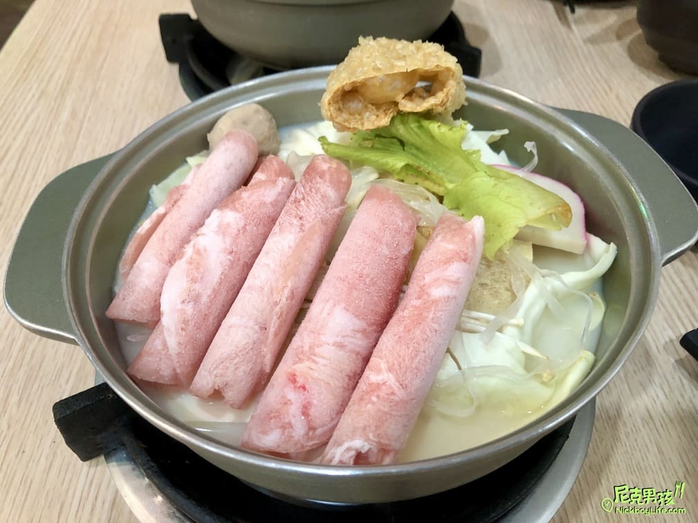 高雄火鍋推薦【億品鍋-高雄中安店】個人每鍋$150起,日式涼麵、豬油拌飯、生菜沙拉及霜淇淋等多樣點心及飲品任你吃|打狗美食 55 IMG 0092