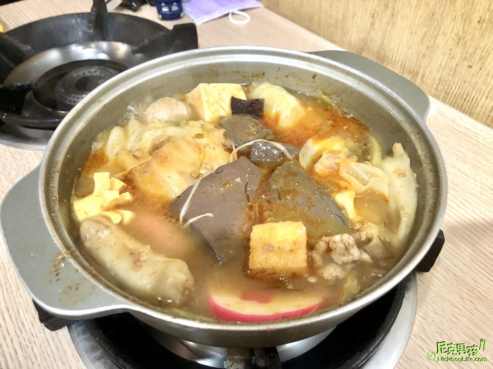 高雄火鍋推薦【億品鍋-高雄中安店】個人每鍋$150起,日式涼麵、豬油拌飯、生菜沙拉及霜淇淋等多樣點心及飲品任你吃|打狗美食 54 IMG 0105