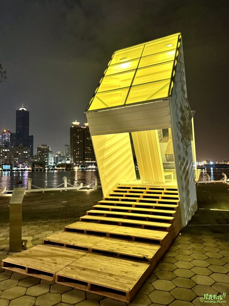 【2023高雄國際貨櫃藝術節-海口味】6件別具意義的作品,白天與晚上都有不同的感受,擺脫傳統貨櫃形象讓高雄更增添不少藝術文化。|打狗活動 18 IMG 2788