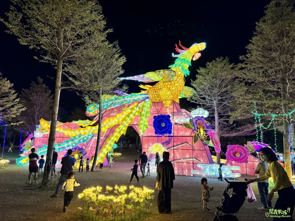 【2024佛光山春節平安燈法會】高雄元宵節燈會,除了有上千顆彩繪燈籠高高掛外,更有壯觀的飛龍盤旋在天空,及鳳凰展翅呈吉祥|打狗活動 20 IMG 4191