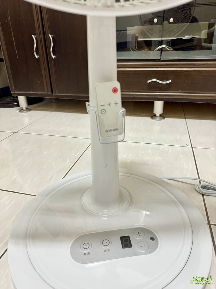 【TATUNG 大同】16吋變頻馬達遙控立扇、電風扇,型號TF-L16D5T的開箱介紹文及使用心得優、缺點分享|生活分享 18 IMG 4989