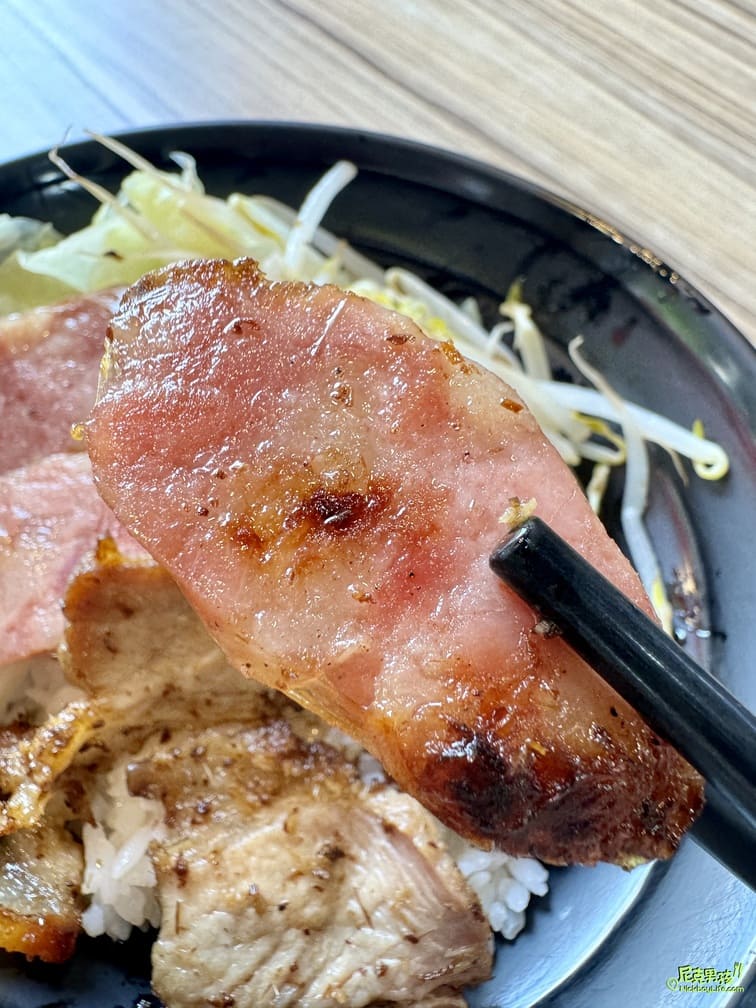 必比登推薦【老爺美食館-鼎山店】必點招牌焦糖燻鴨、香茅煎肉及三骨高湯,傳承50多年健康與美味並存的好味道|打狗美食 29 IMG 6851
