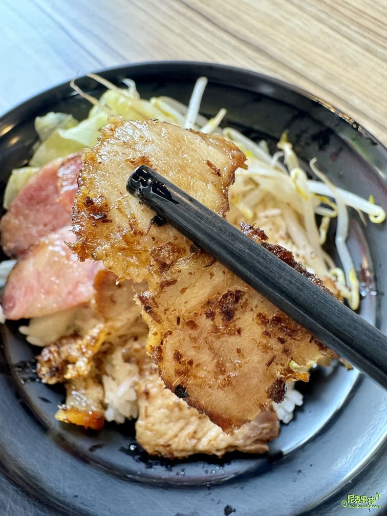 必比登推薦【老爺美食館-鼎山店】必點招牌焦糖燻鴨、香茅煎肉及三骨高湯,傳承50多年健康與美味並存的好味道|打狗美食 30 IMG 6852