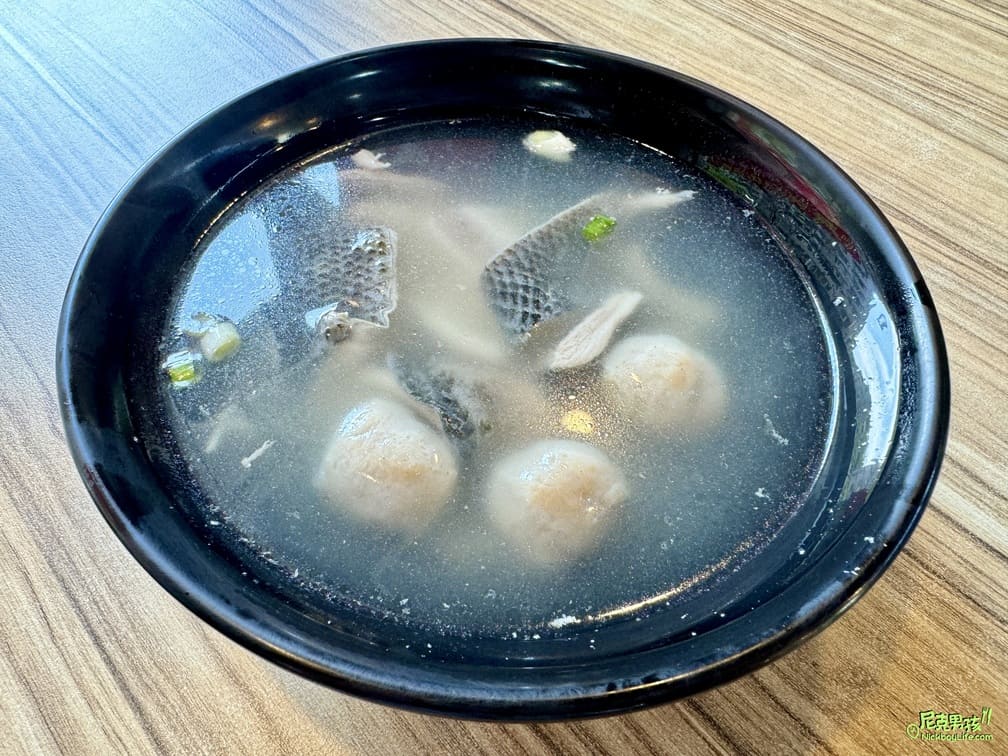必比登推薦【老爺美食館-鼎山店】必點招牌焦糖燻鴨、香茅煎肉及三骨高湯,傳承50多年健康與美味並存的好味道|打狗美食 33 IMG 6853