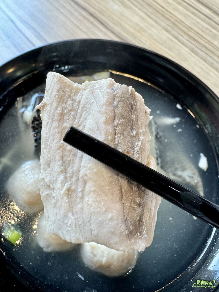 必比登推薦【老爺美食館-鼎山店】必點招牌焦糖燻鴨、香茅煎肉及三骨高湯,傳承50多年健康與美味並存的好味道|打狗美食 36 IMG 6856