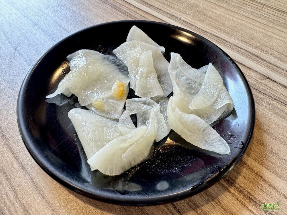 必比登推薦【老爺美食館-鼎山店】必點招牌焦糖燻鴨、香茅煎肉及三骨高湯,傳承50多年健康與美味並存的好味道|打狗美食 38 IMG 6863 rotated