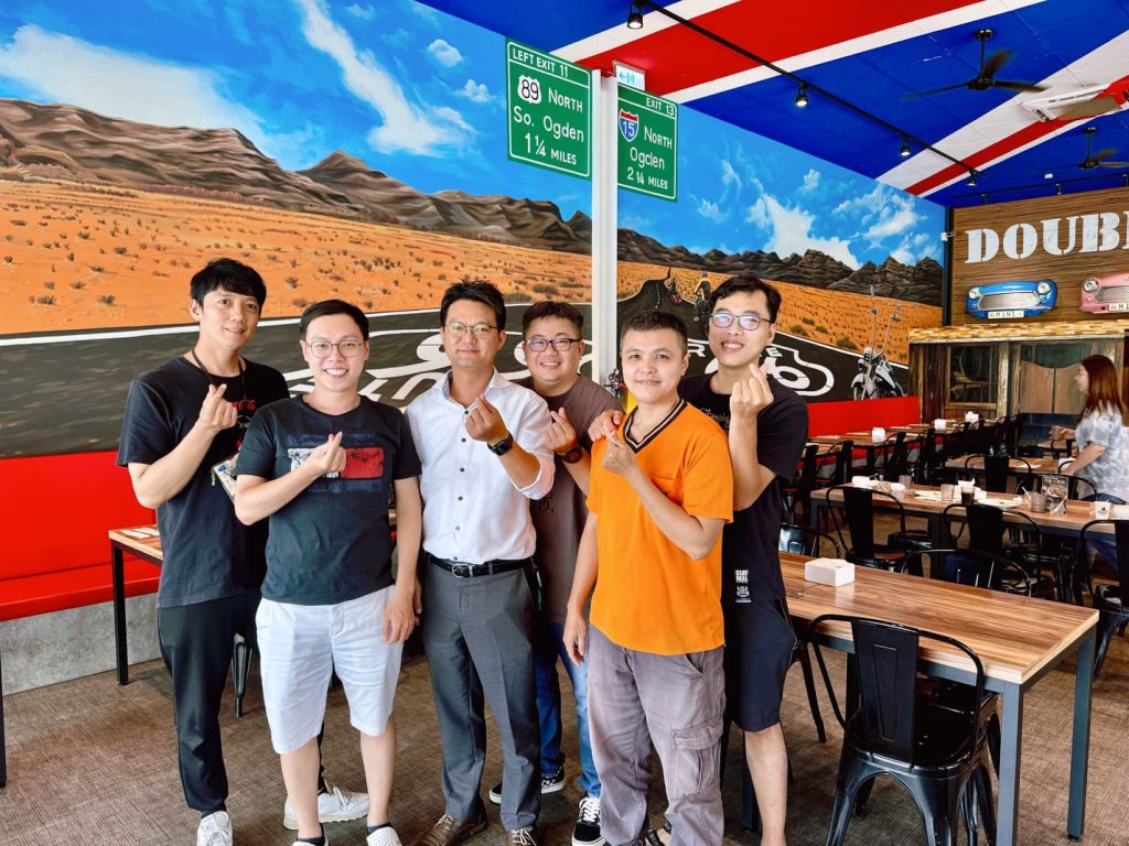 鳳山美食【Double 萬牛排館】平價且高CP鐵板排餐,酥皮濃湯、義大利麵及燉飯,無限供應自助吧吃到飽|打狗美食 42 IMG 7451