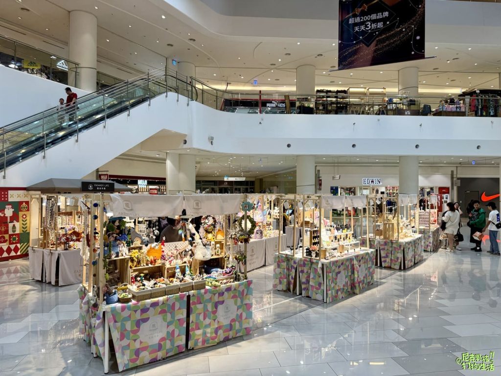 2024高雄草衙道SKM Park聖誕節夢幻派對,耶誕音樂加上雪花秀,讓每個人都會有個難忘的Party Night |打狗活動 46 IMG 8186 1