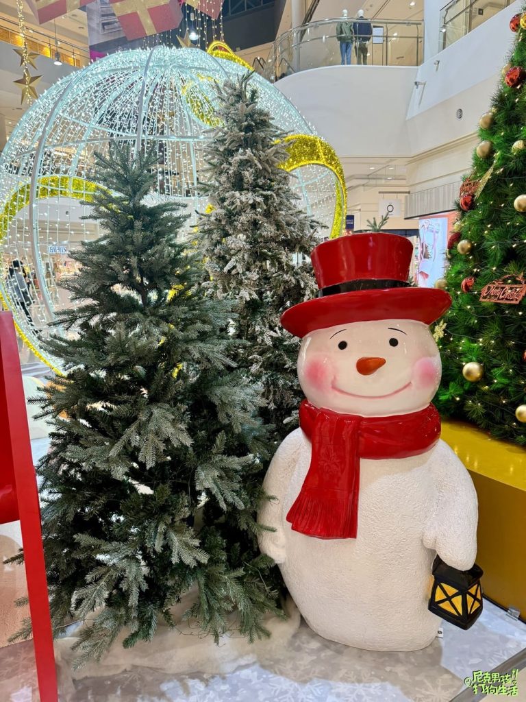 2024高雄草衙道SKM Park聖誕節夢幻派對,耶誕音樂加上雪花秀,讓每個人都會有個難忘的Party Night |打狗活動 19 IMG 8204