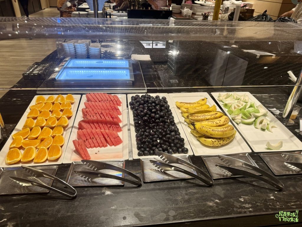 鼓山美食【京享蔬食百匯餐廳】高雄素食吃到飽,各式各樣美味蔬食料理buffet 讓你嘴巴停不下來|打狗美食 66 IMG 1349
