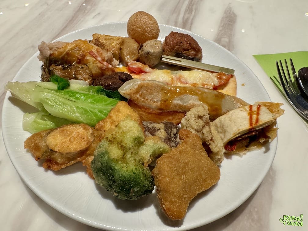 鼓山美食【京享蔬食百匯餐廳】高雄素食吃到飽,各式各樣美味蔬食料理buffet 讓你嘴巴停不下來|打狗美食 102 IMG 1381