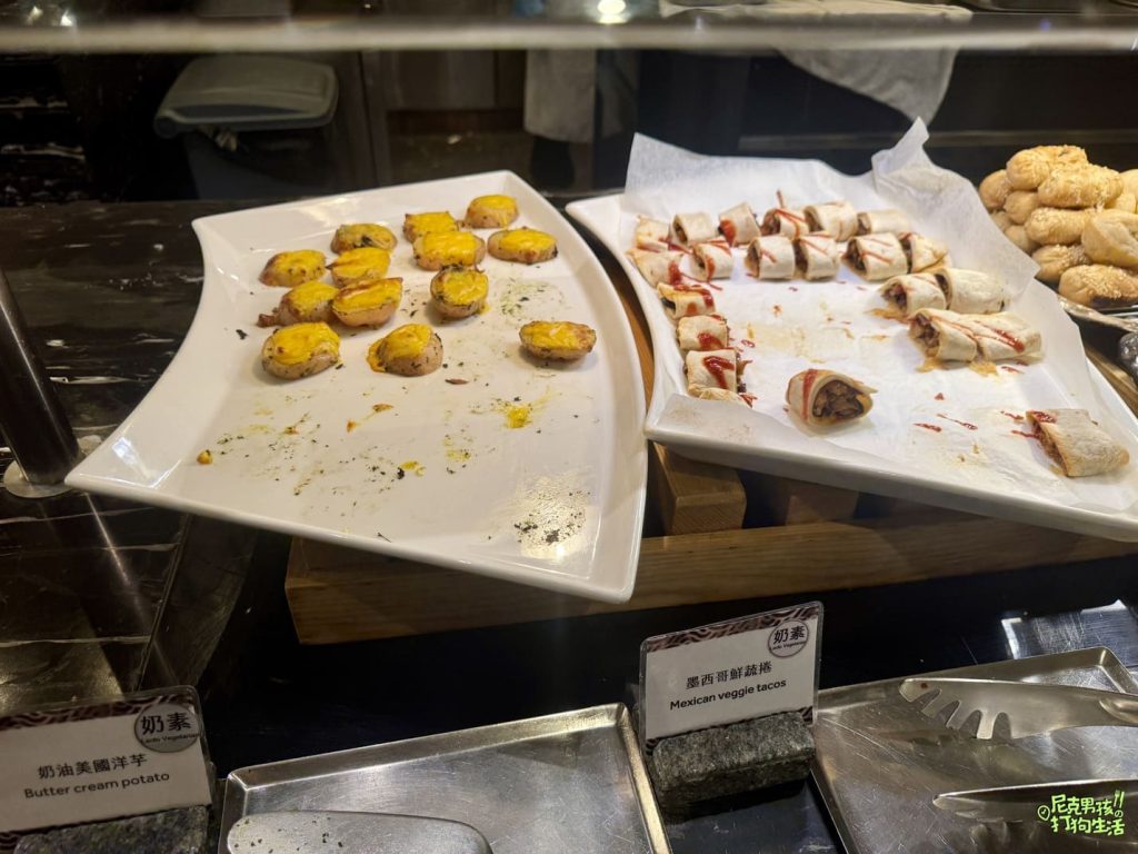鼓山美食【京享蔬食百匯餐廳】高雄素食吃到飽,各式各樣美味蔬食料理buffet 讓你嘴巴停不下來|打狗美食 43 IMG 1325